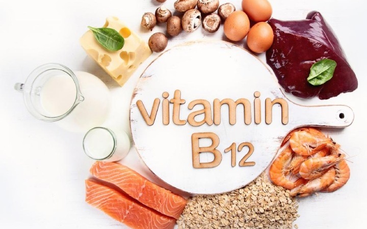 مکمل یائسگی ـ ویتامین ب۱۲ (B12)